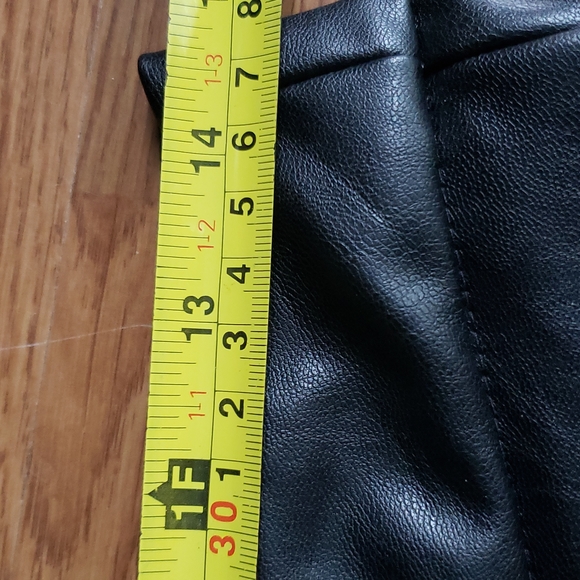 Black Faux Leather Bootcut Pants Womens Petite Large Size 29" Waist X 28" Inseam - Picture 8 of 12